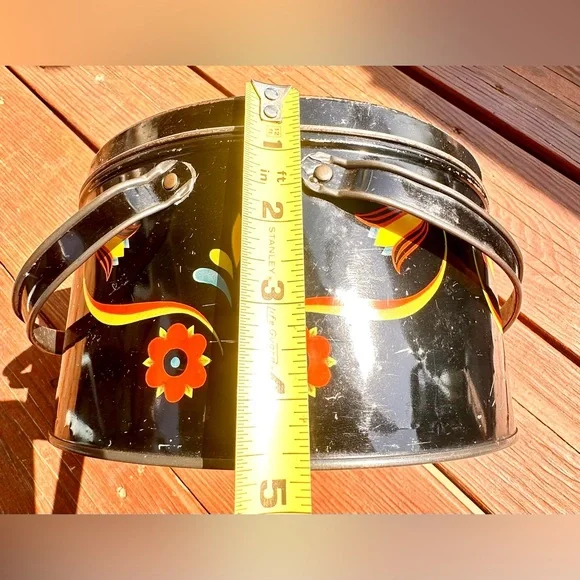 Vintage Pennsylvania Dutch Folk Art Metal Picnic/Sewing Tin Lidded w/Handles - Picture 5 of 9